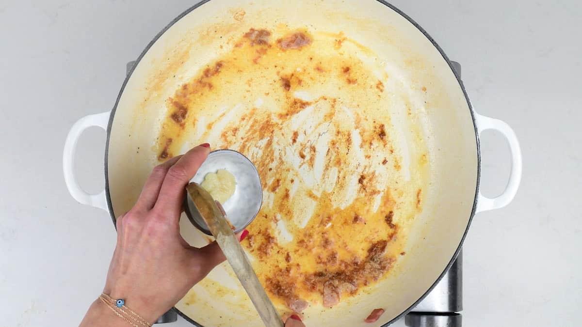 Making shrimp pasta step 4