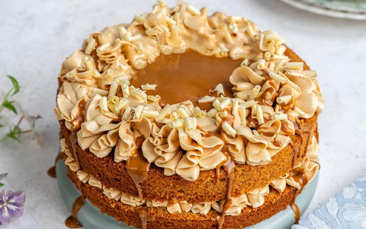 Lotus Biscoff Cake