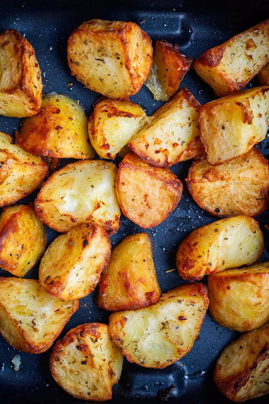 close up on air fryer roasted potatoes