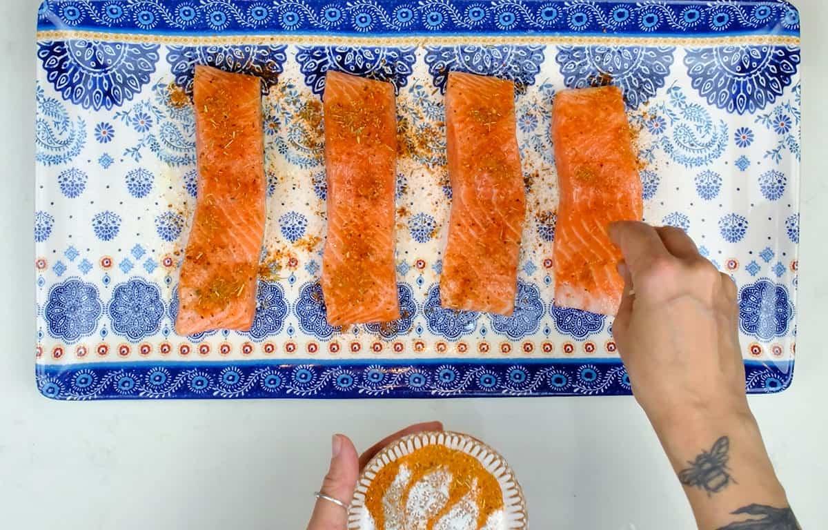 seasoning salmon fillets