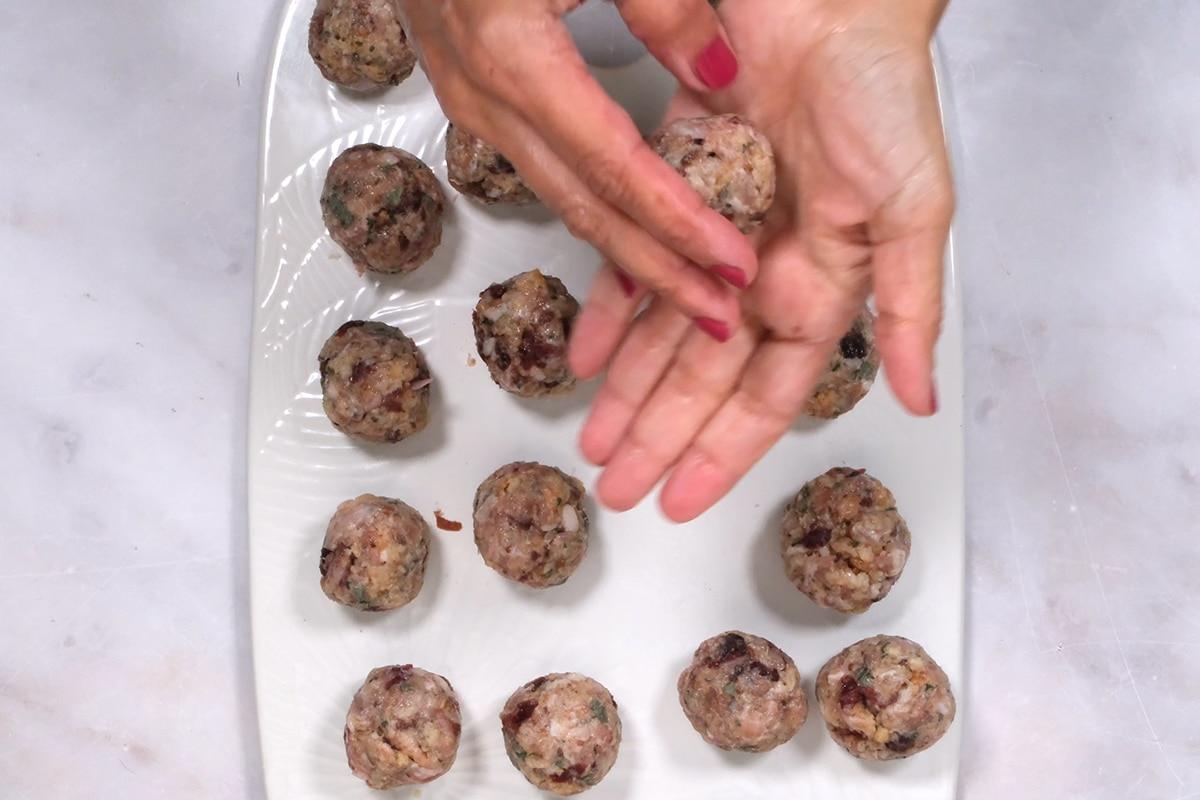 rolling stuffing balls
