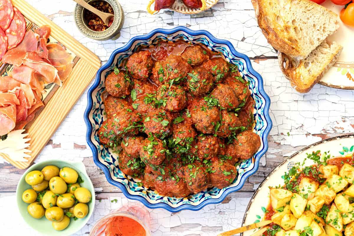 Albóndigas – Spanish Meatballs in Rich Tomato Sauce