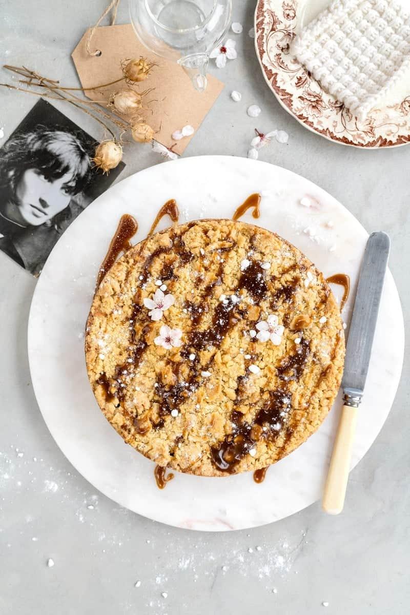 Apple coffee cake with streusel topping