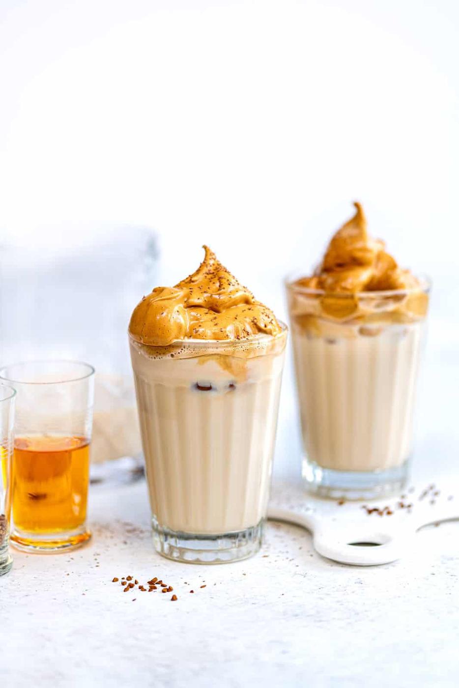 Baileys Whipped Coffee (Dalgona Coffee)