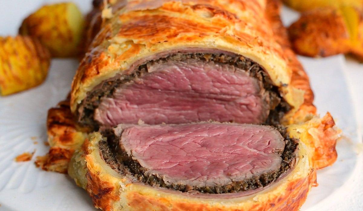 Beef Wellington – Easy Foolproof Recipe