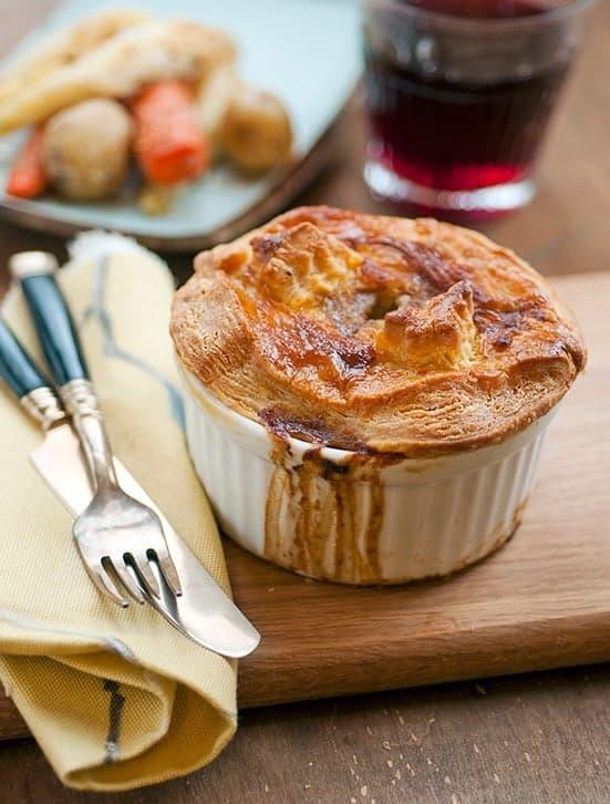 Steak and mushroom pot pies