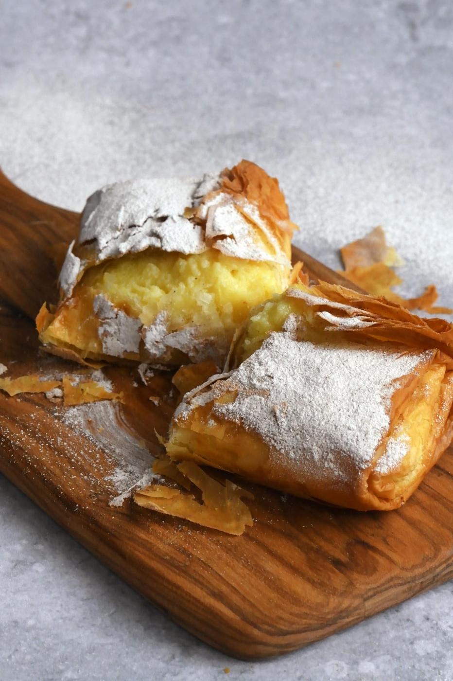 Bougatsa Recipe (Μπουγάτσα) – Greek Phyllo Custard Pie