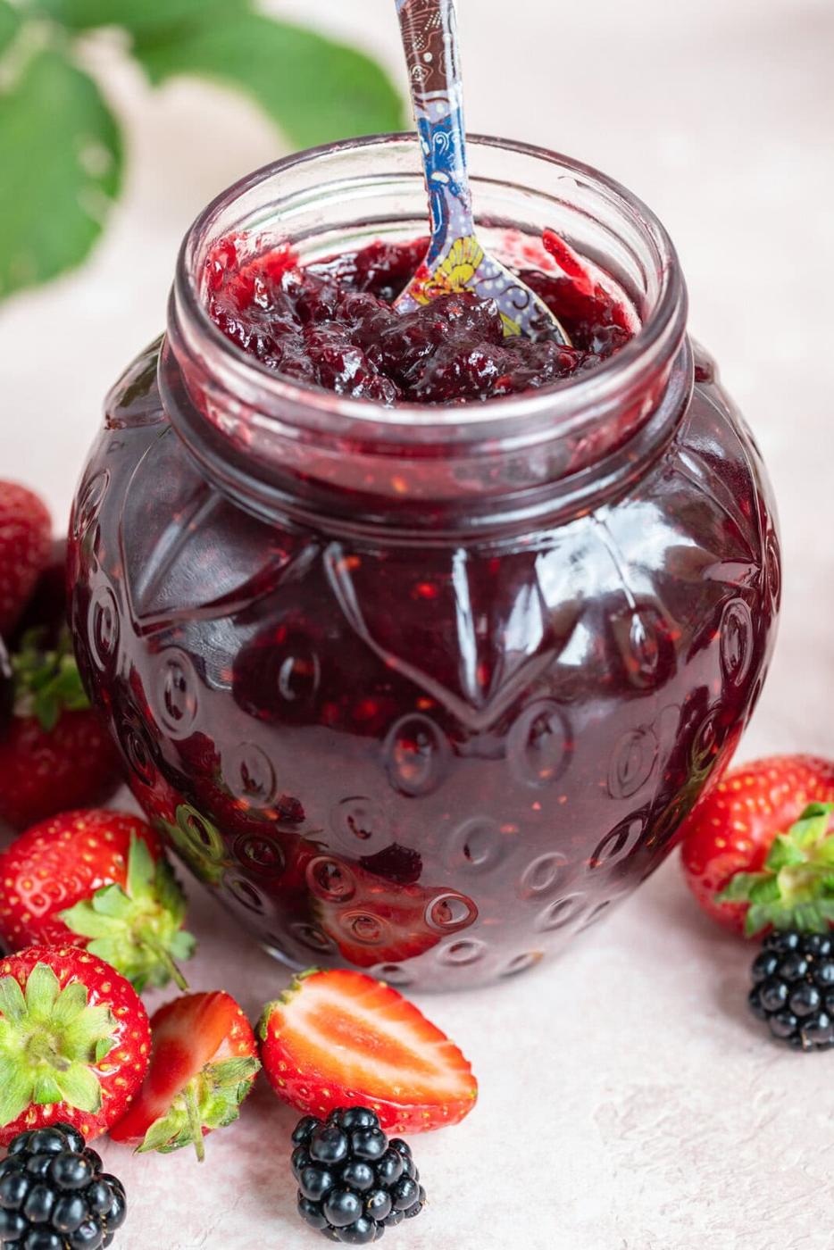 Low Sugar Berry Jam