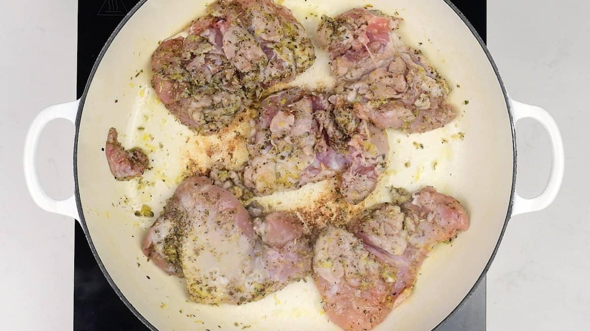 searing chicken thighs in casserole dish