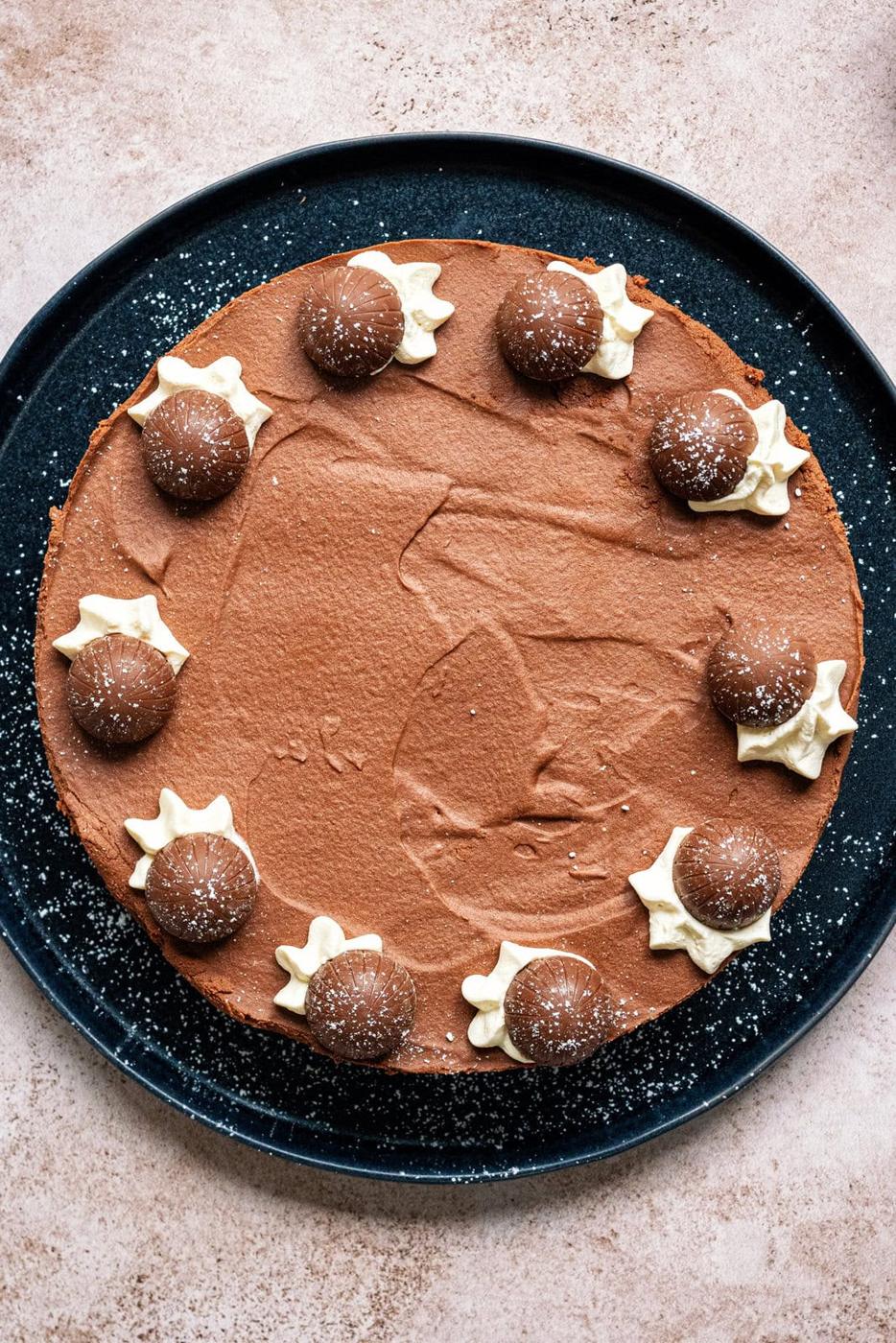 Overhead view on a no-bake chocolate tart with a biscuit base