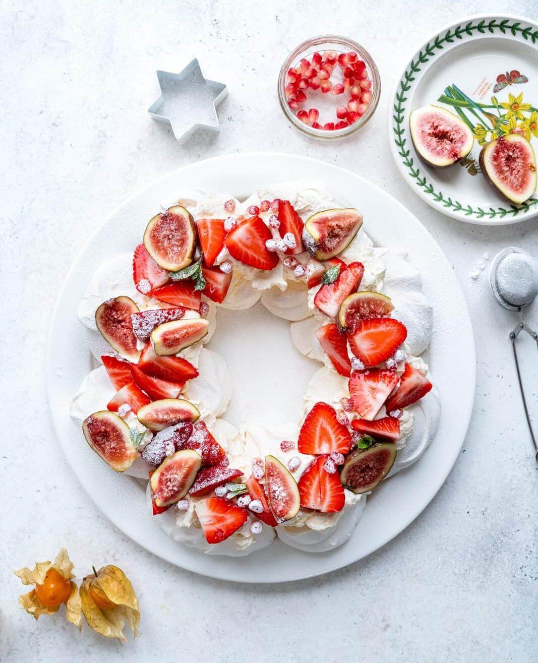 Christmas Pavlova Wreath