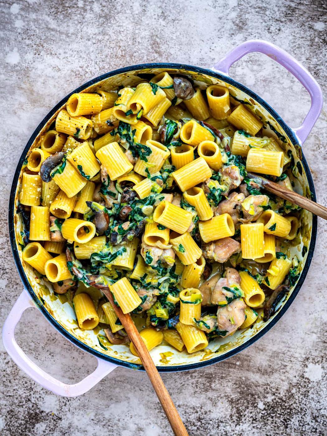 Creamy Chicken Spinach Pasta