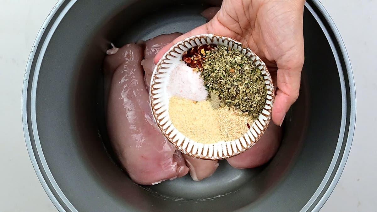 Italian seasoning in a bowl