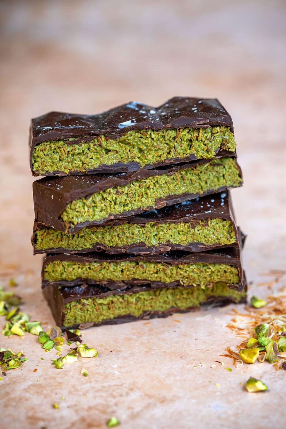 Dubai Chocolate Bar (Create the Viral Sensation at Home!)