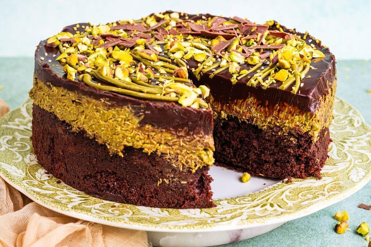 Dubai Chocolate Cake