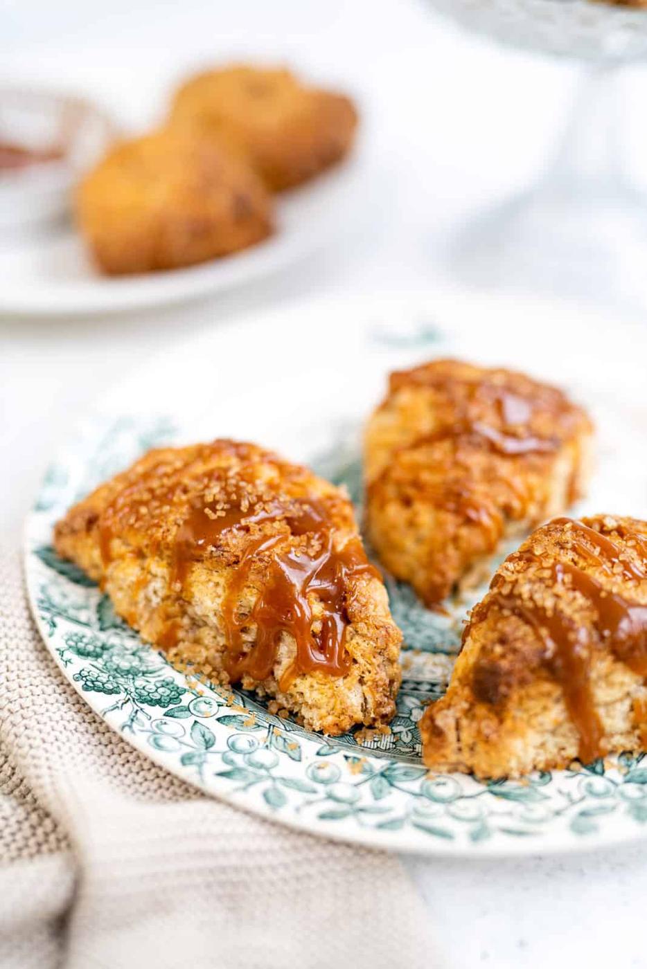 Easy Apple Scones