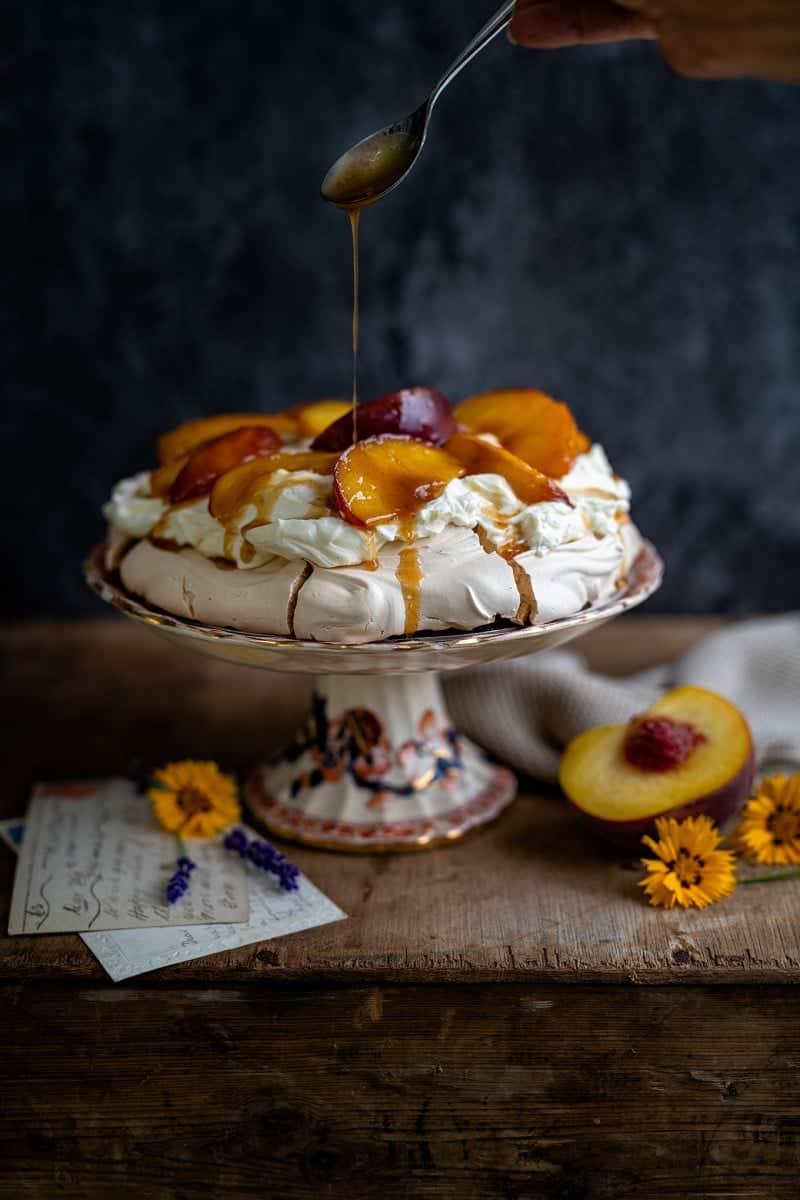 Assembling a layered pavlova