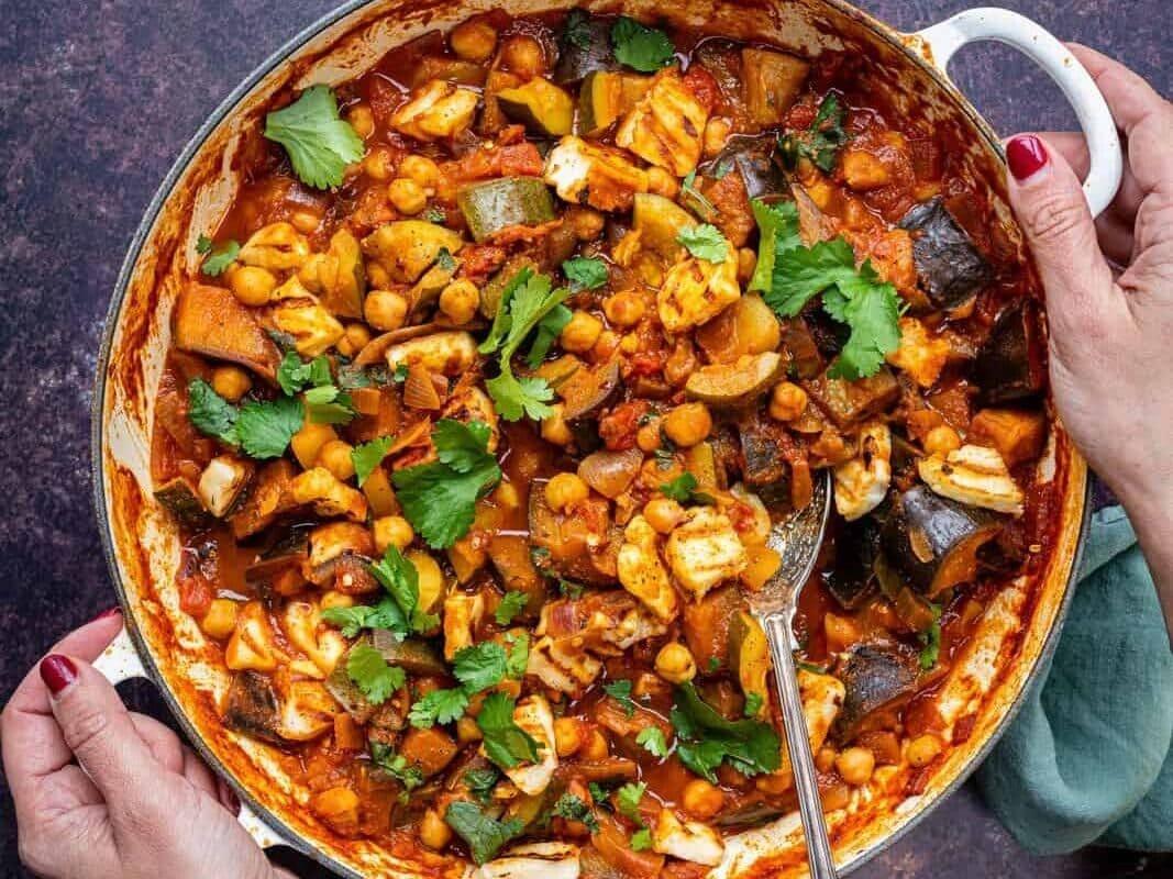 Easy Vegetable Curry with Halloumi