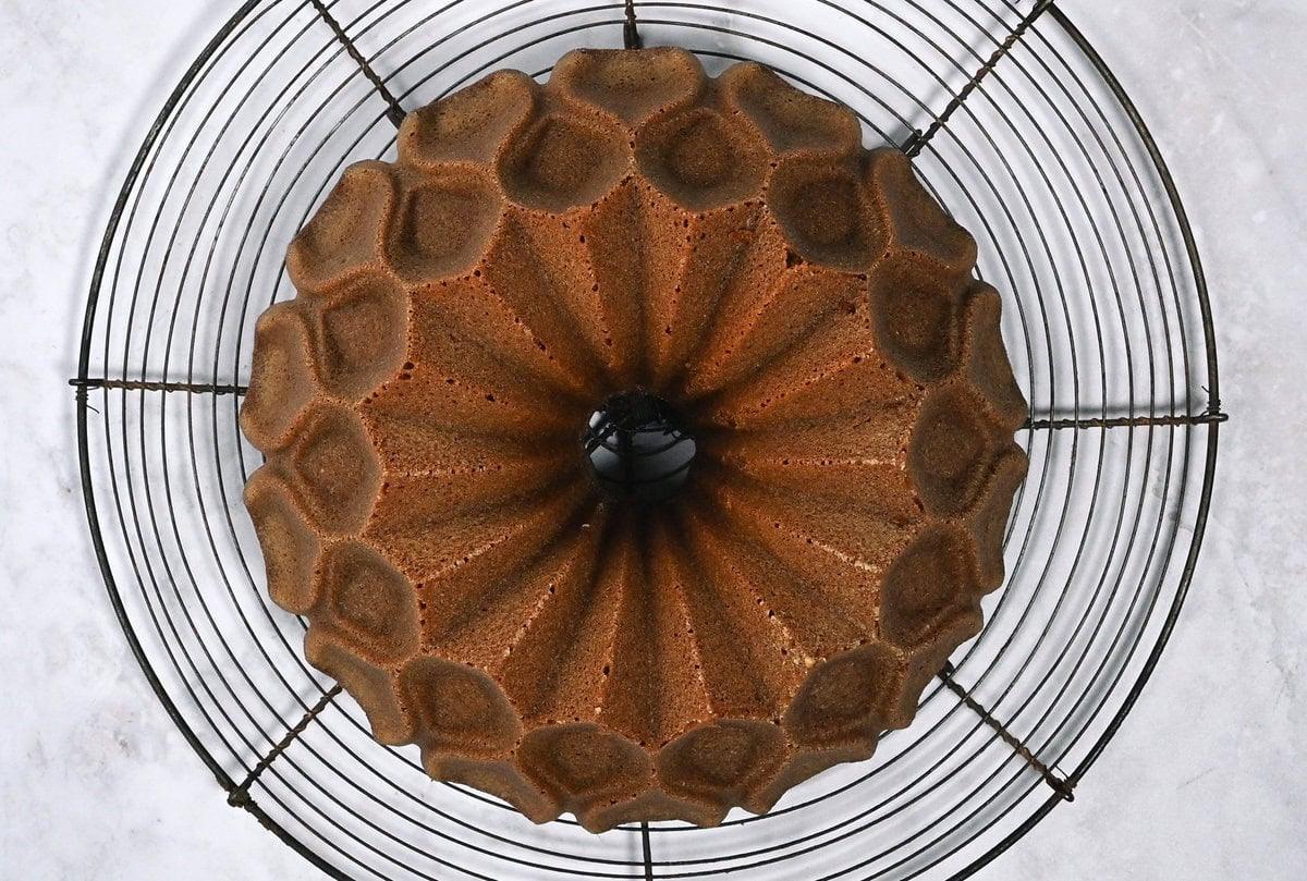 a bundt cake turned out onto a wire rack