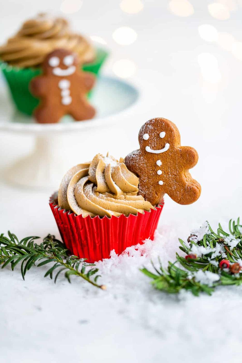 Gingerbread Cupcakes with Biscoff Frosting