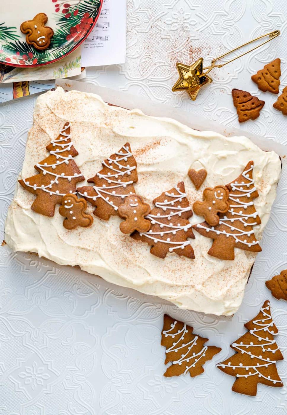 Gingerbread Traybake Cake