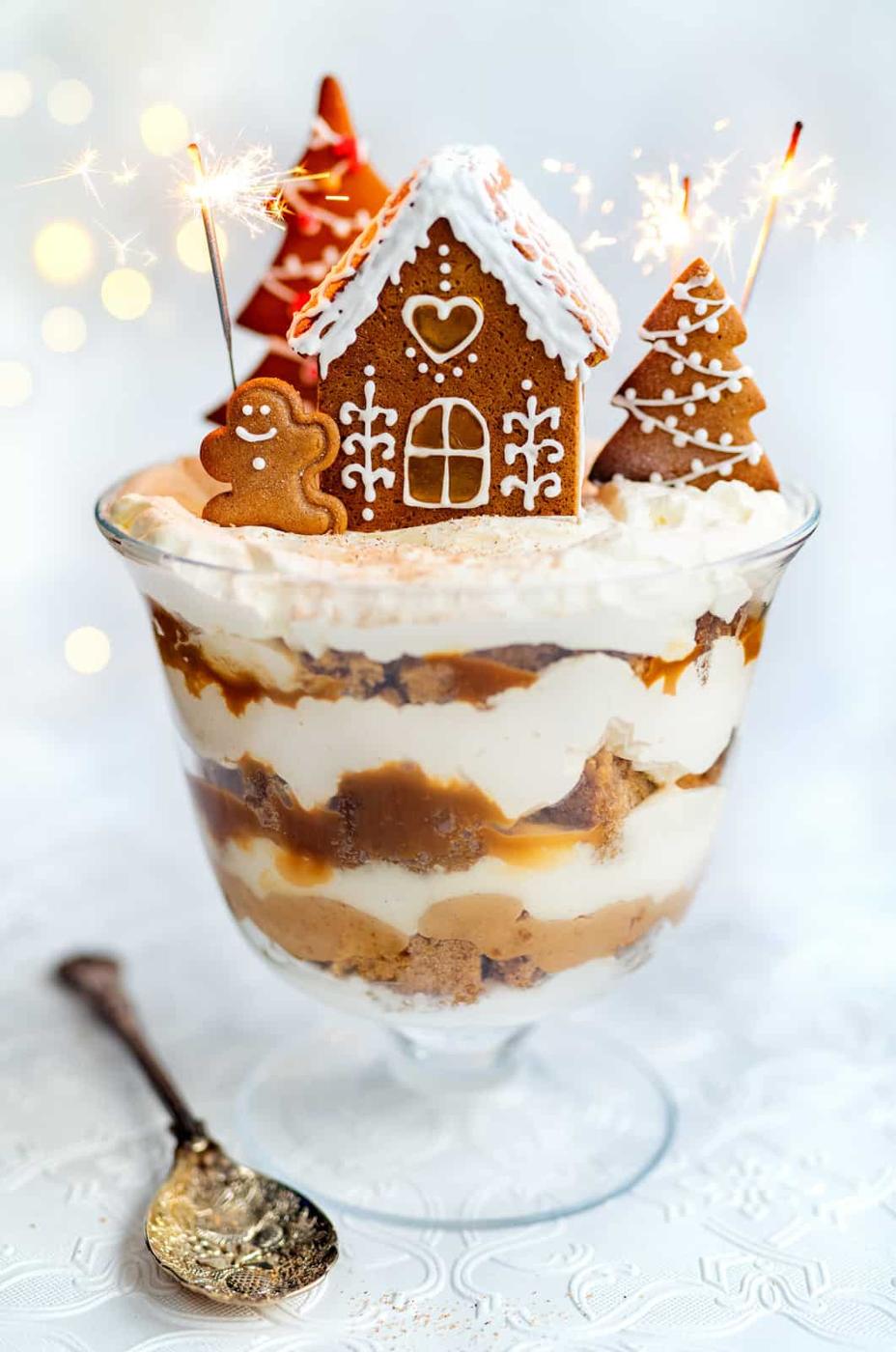 Gingerbread Trifle – Easy and Delicious!