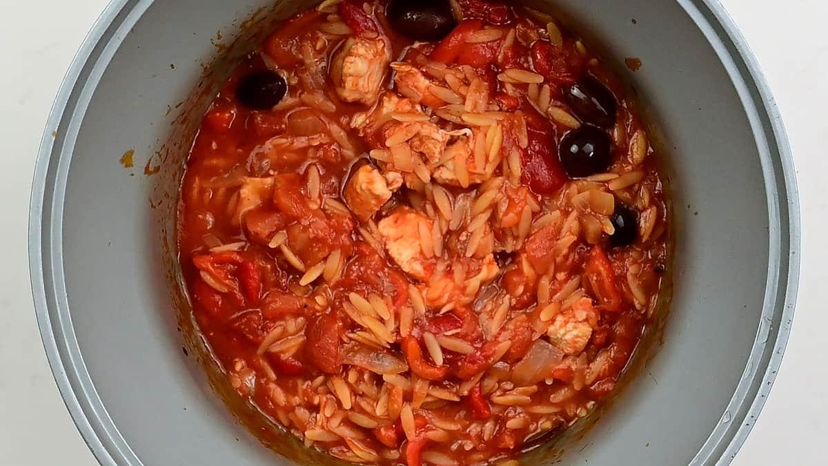 Slow Cooker Greek Chicken orzo