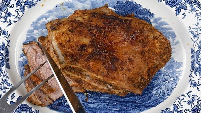 slicing lamb gyro