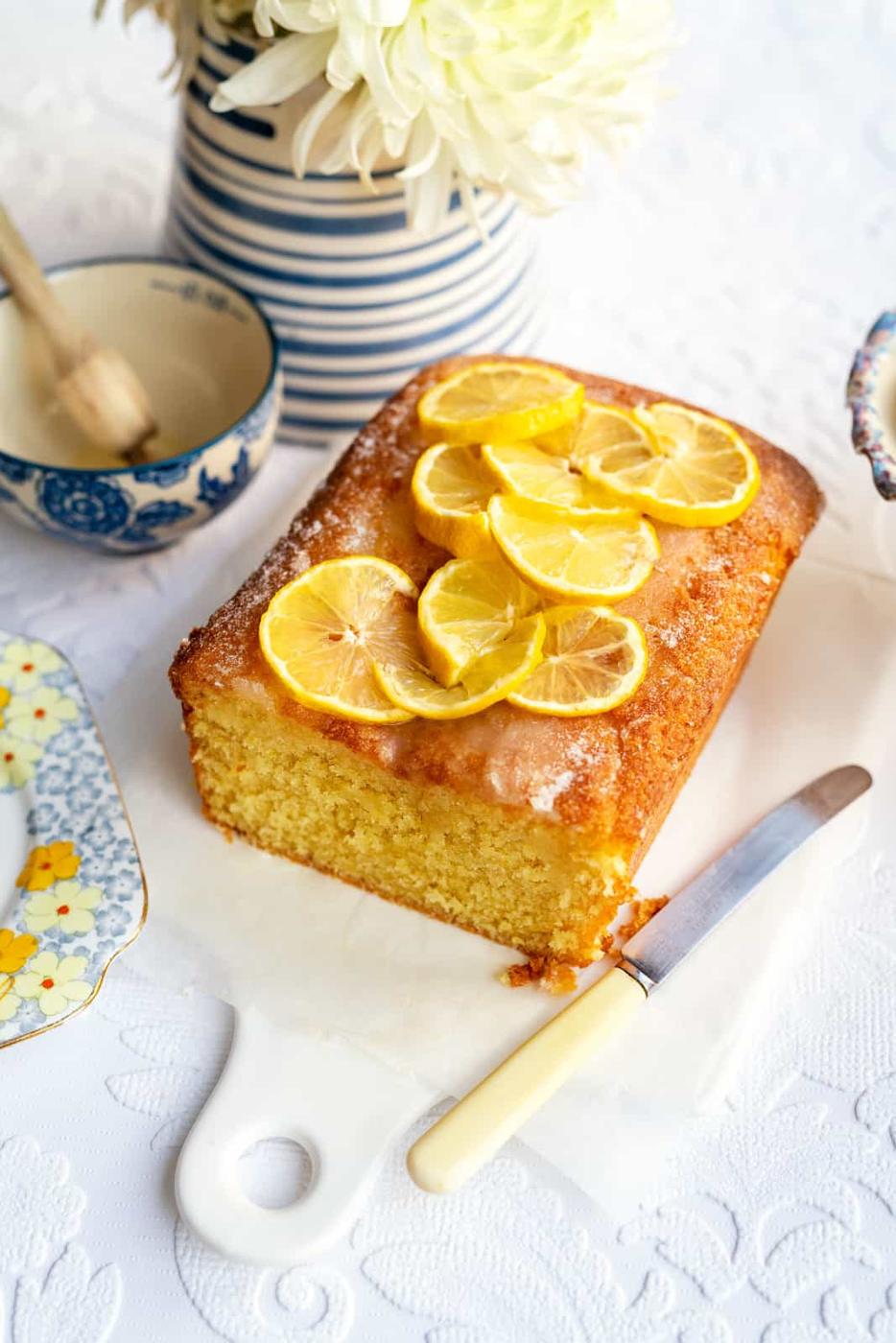 Lemon Drizzle Loaf Cake – Only 5 Ingredients!
