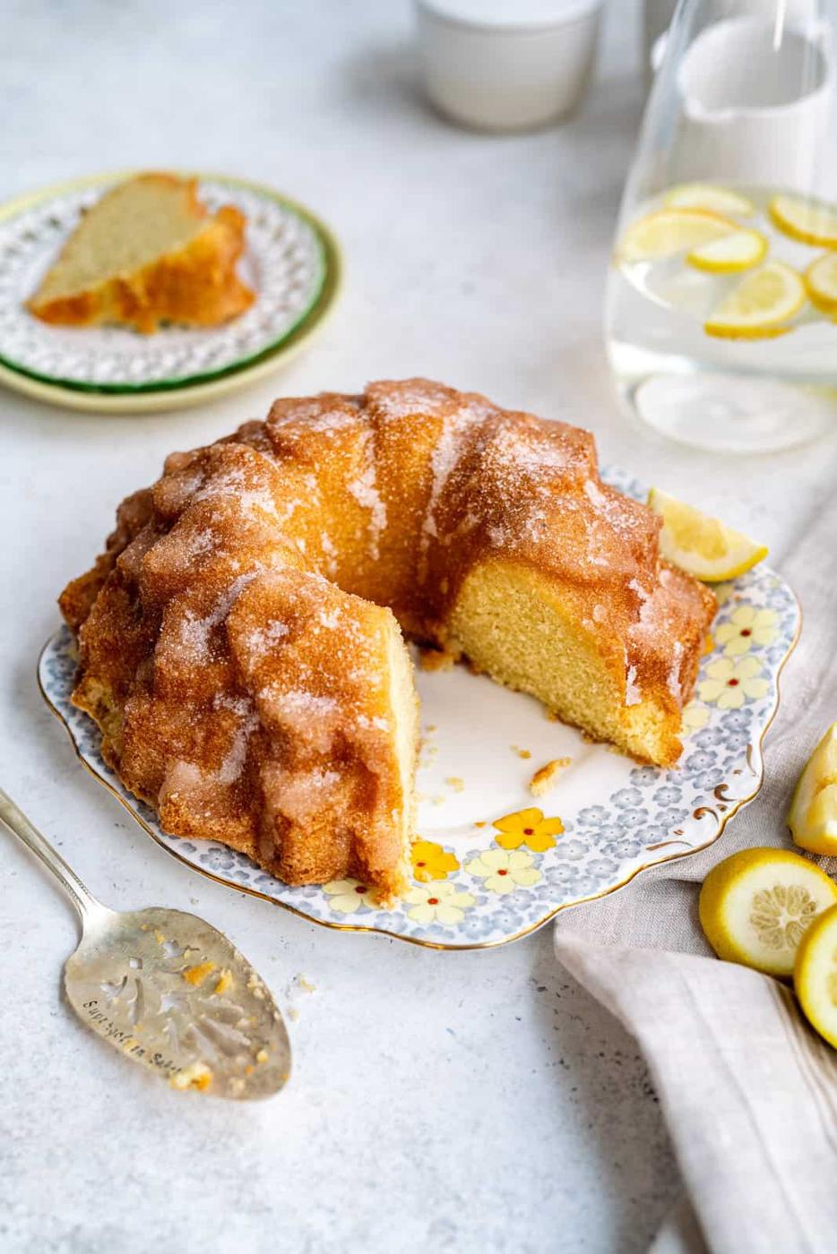 Mary Berry’s Lemon Drizzle Cake