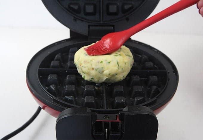 Making potato waffles