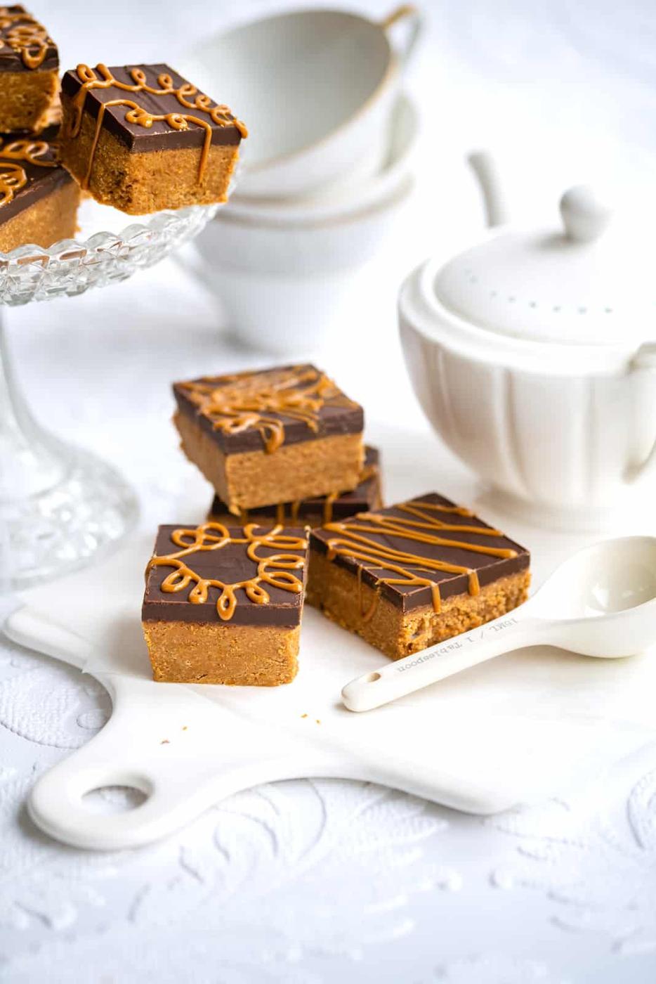 5 Ingredient No-Bake Biscoff Bars