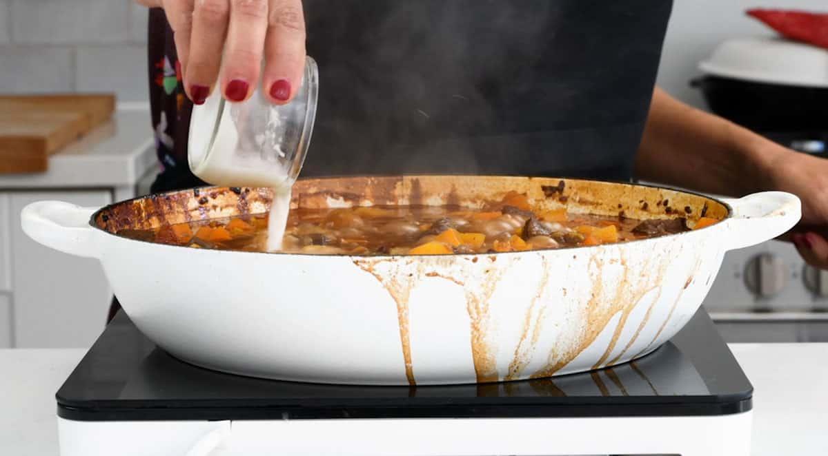 Thickening beef stew with cornstarch slurry