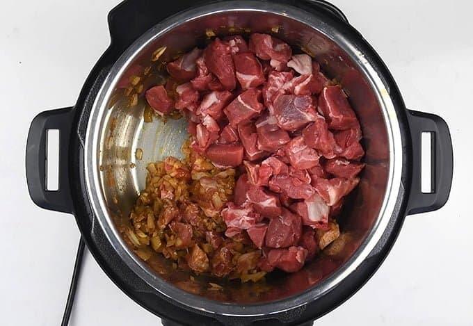 Making lamb korma in an instant pot