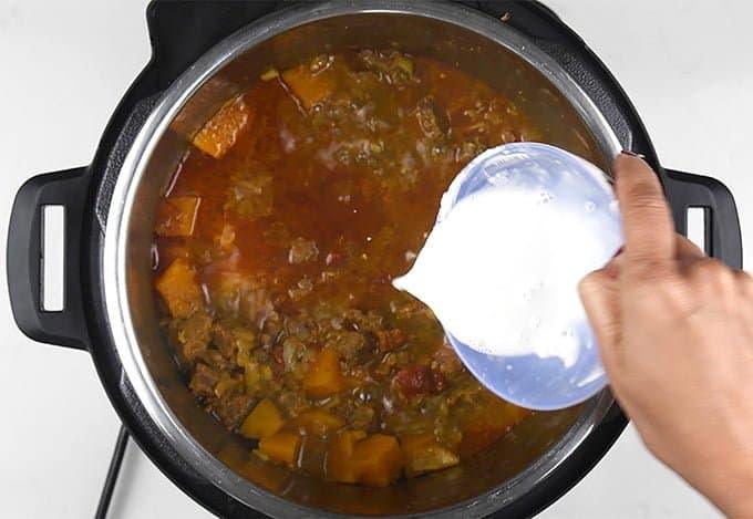 Making lamb korma in an instant pot