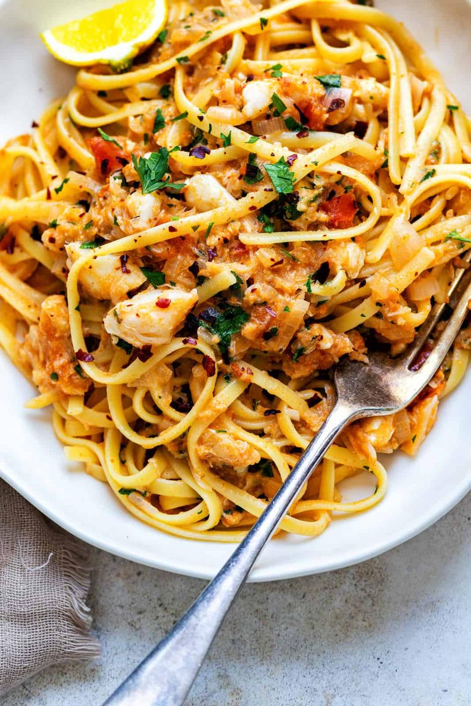close up on a bowl of crab pasta