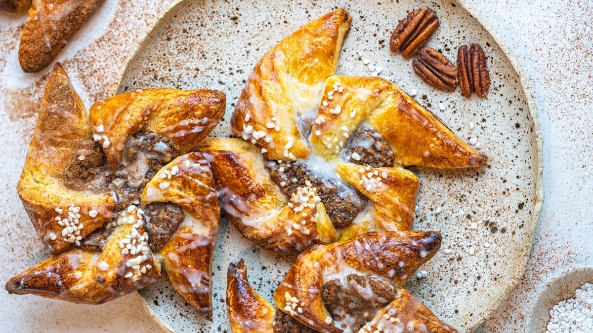 Maple Pecan Danish Pastries (Quick Method)