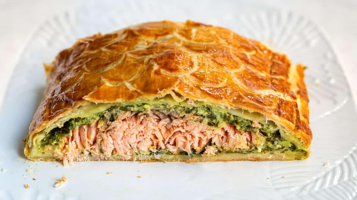 slice of salmon en croute