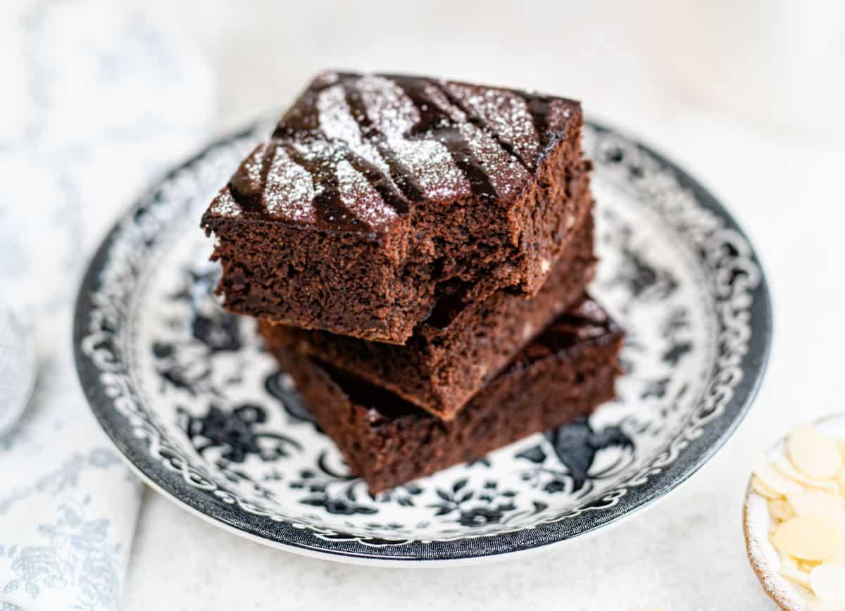 Slimming friendly black bean brownies