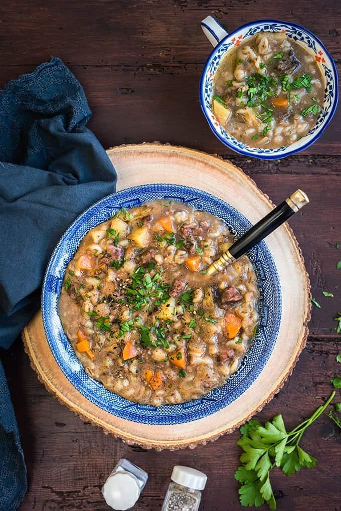 Slow Cooker Beef and Barley Soup