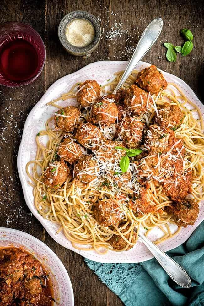 Slow Cooker Meatballs in Tomato Sauce