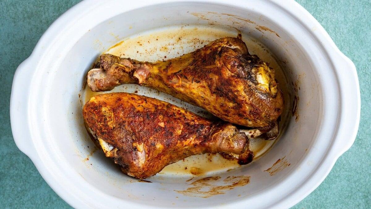 Slow Cooker Turkey Legs