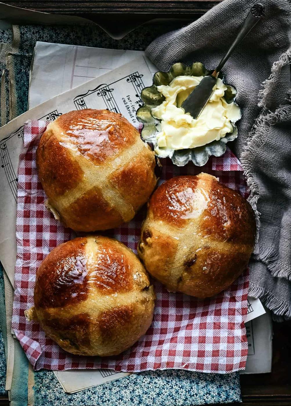 Sourdough Hot Cross Buns