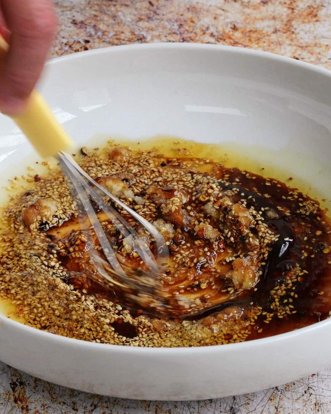 stirring spicy garlic oil