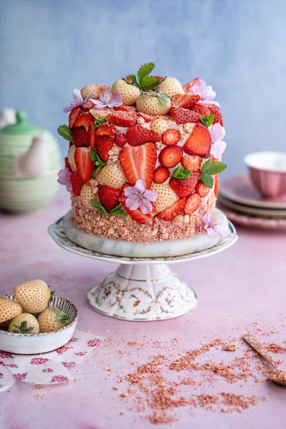 Strawberry Crunch Cake