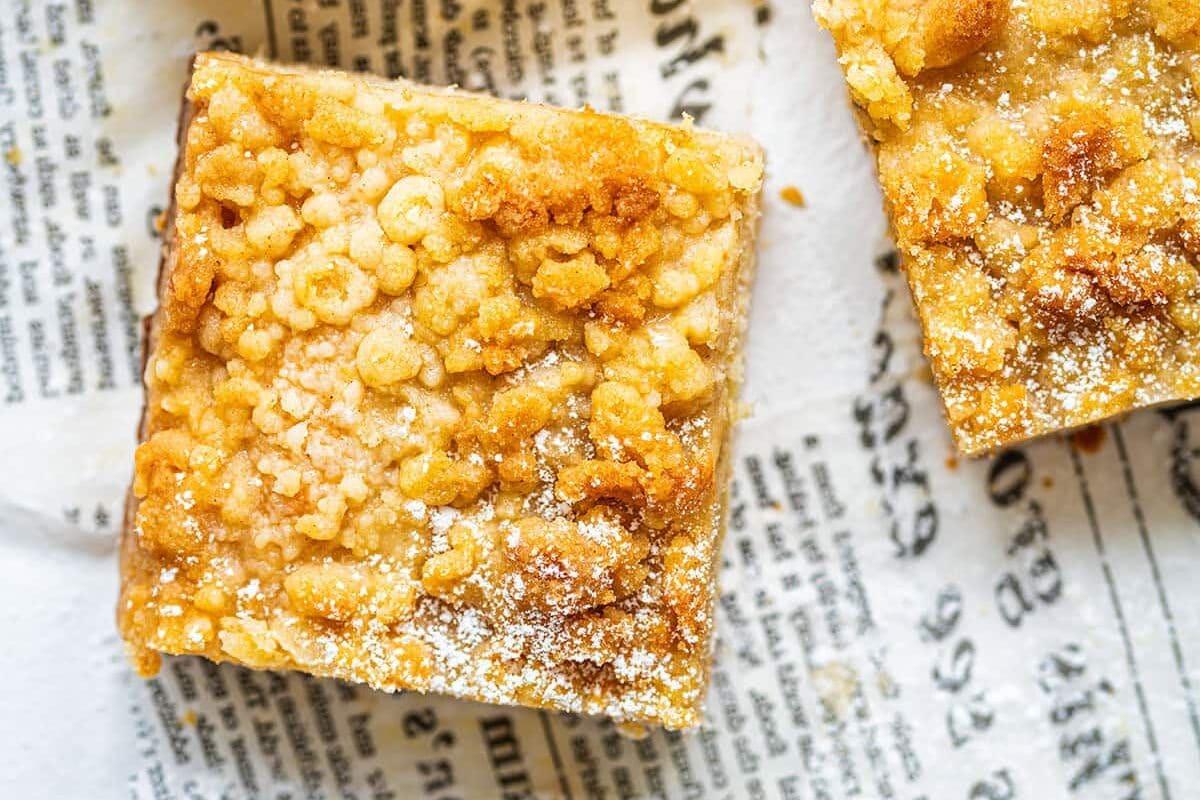 Streuselkuchen (German crumb cake)