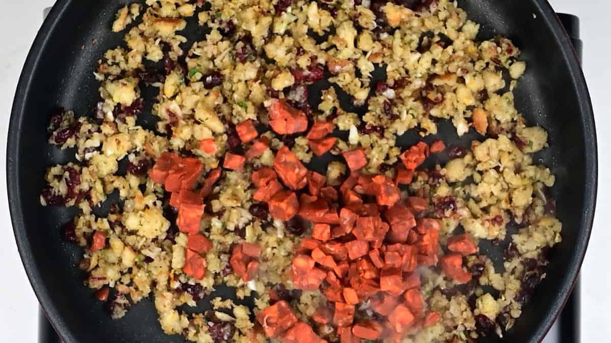 Stuffing with chorizo and breadcrumbs