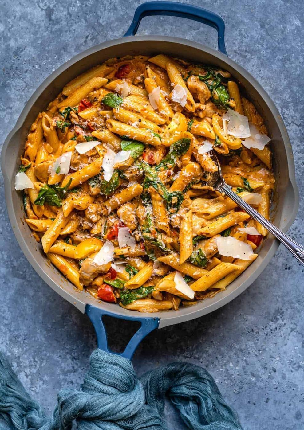 Tuscan Chicken Pasta (Creamy One-Pot Dinner in 30 Minutes)