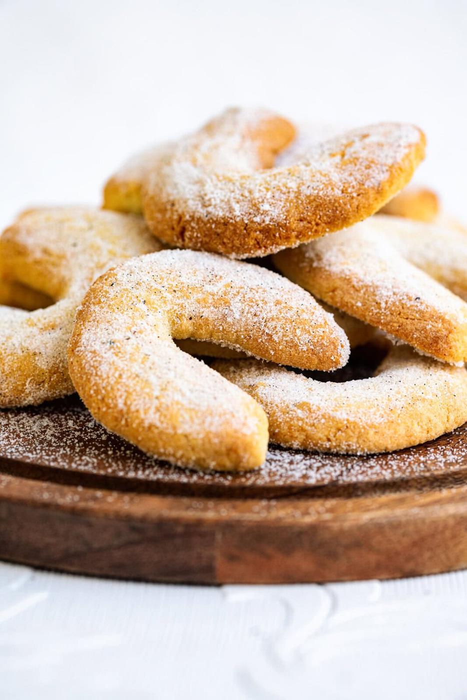 Vanillekipferl – Vanilla Crescent Cookies