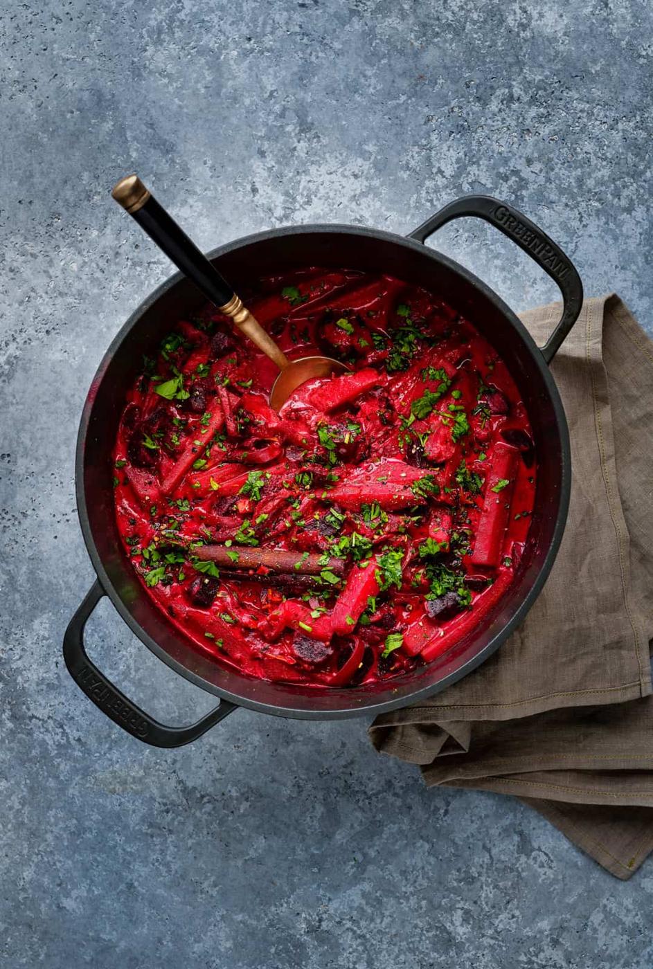 Simple Vegan Beetroot Curry with Coconut